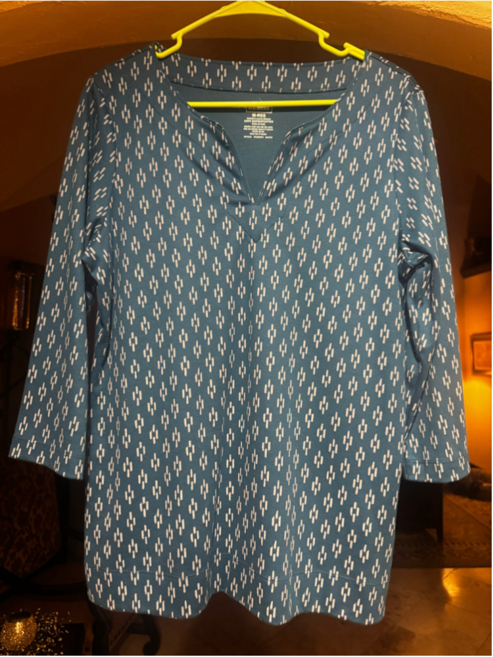 Women's L.L.Bean Long Sleeve Tee Size M Blue White Geometric Print